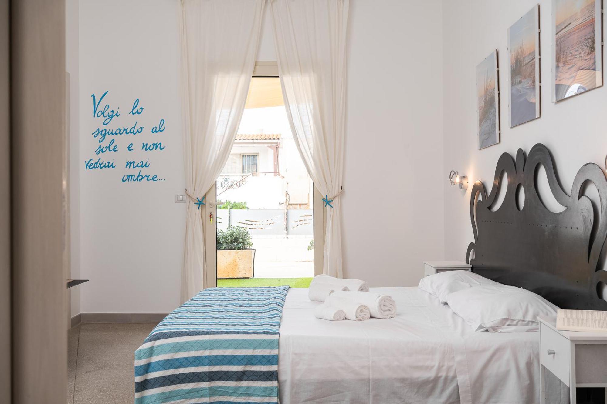 Preferisco B&B E Trattoria Sul Mare Torre Suda Buitenkant foto