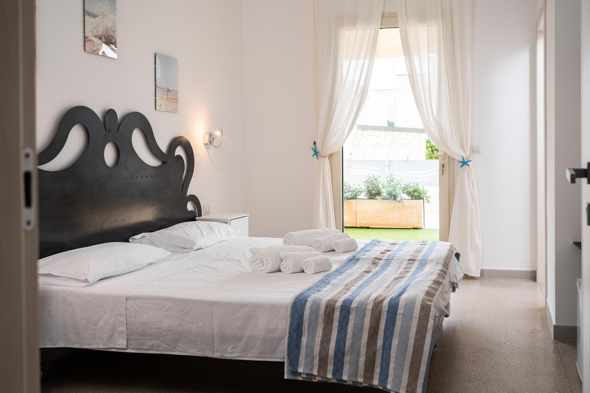 Preferisco B&B E Trattoria Sul Mare Torre Suda Buitenkant foto